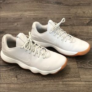 Nike Men’s VO1 sneakers